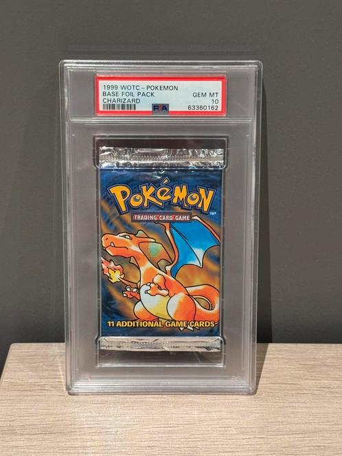 Base Set Charizard Booster Pack - PSA 10, Hobby en Vrije tijd, Verzamelkaartspellen | Pokémon, Booster, Ophalen of Verzenden