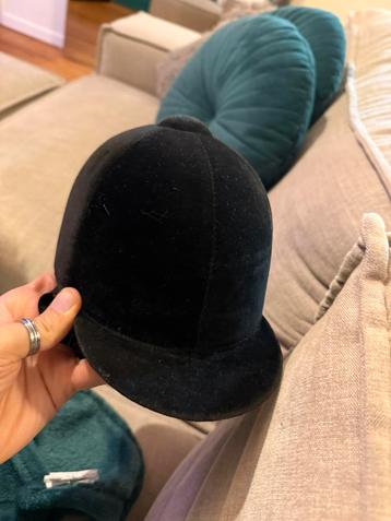 Bombe équitation enfant beschikbaar voor biedingen