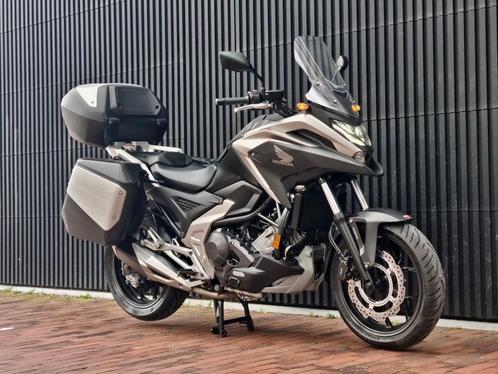 Honda NC750X DCT + garantie @motomobilia, Motoren, Motoren | Honda, Bedrijf, SuperMoto, meer dan 35 kW, 2 cilinders, Ophalen