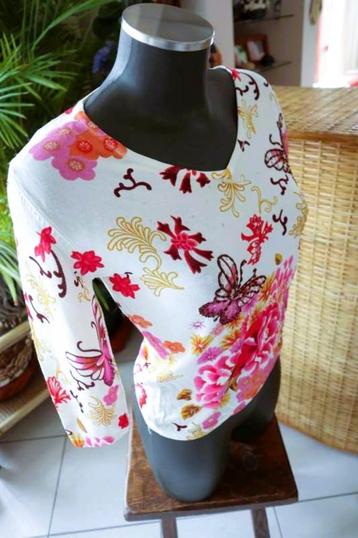 bijzonder bloemrijk leuk blouse shirt beschikbaar voor biedingen