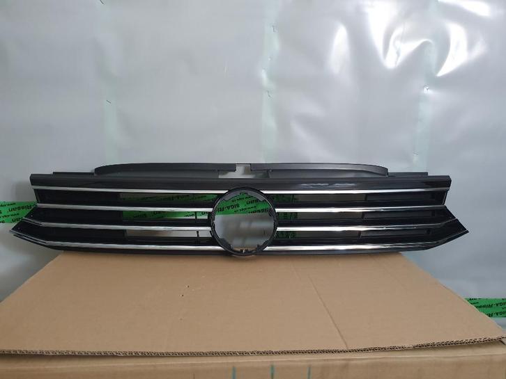 Volkswagen Passat B8 grill 2014-2025, Auto-onderdelen, Carrosserie, Volkswagen, Voor, Gebruikt, Ophalen of Verzenden