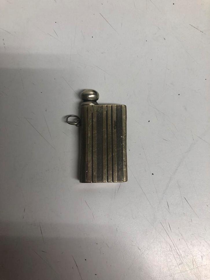 Heel oude aansteker  pyrogène aansteker striker, Verzamelen, Rookartikelen, Aanstekers en Luciferdoosjes, Zo goed als nieuw, Aansteker