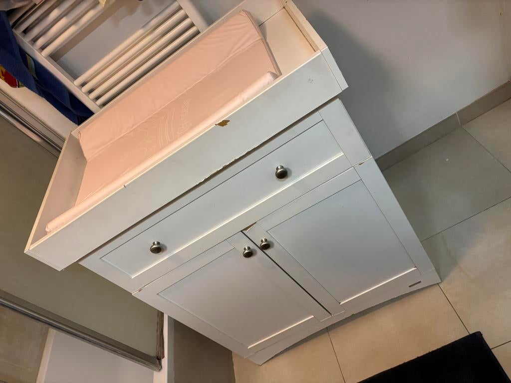 Commode / table à langer et coussin à langer, Enlèvement, Comme neuf, Coussin à langer