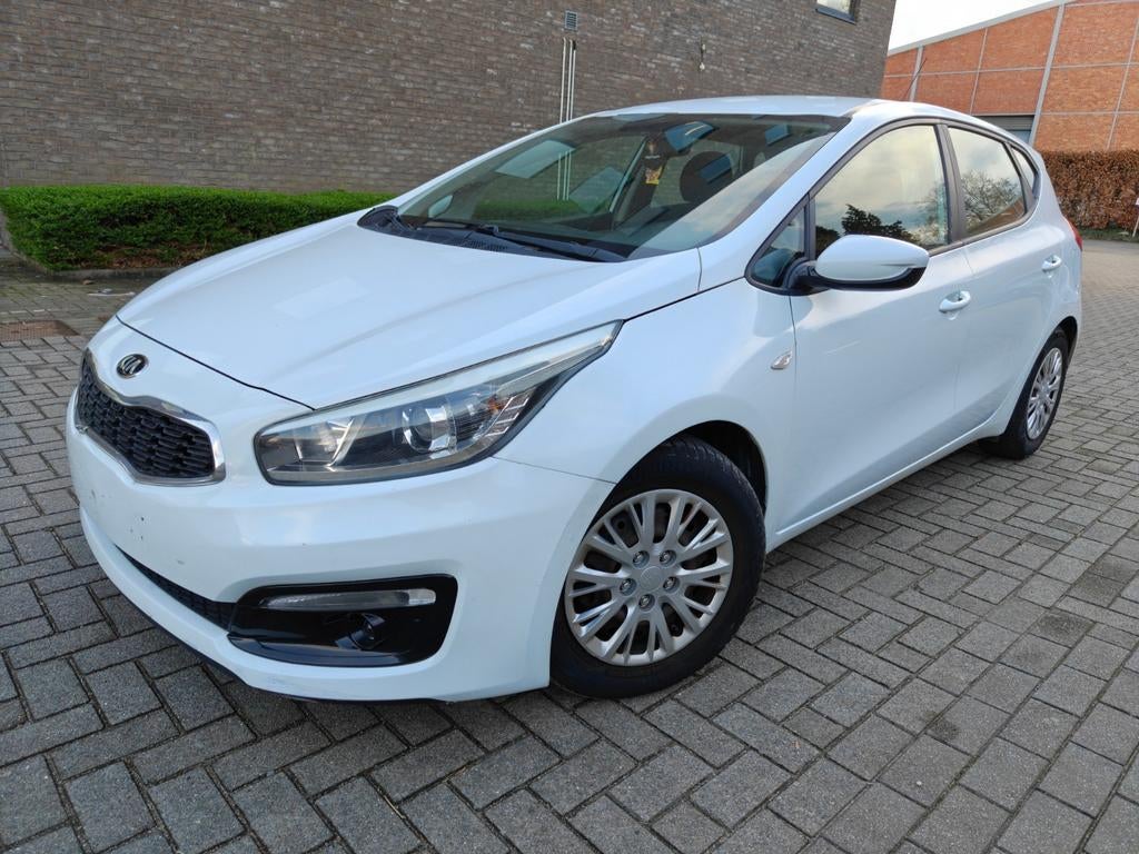 Kia Ceed 1.4CRDi/ 151.000km/ 2016/ Euro 6/ 1e eigenaar, Auto's, Kia, Start-stop-systeem, Stof, Wit, Bedrijf