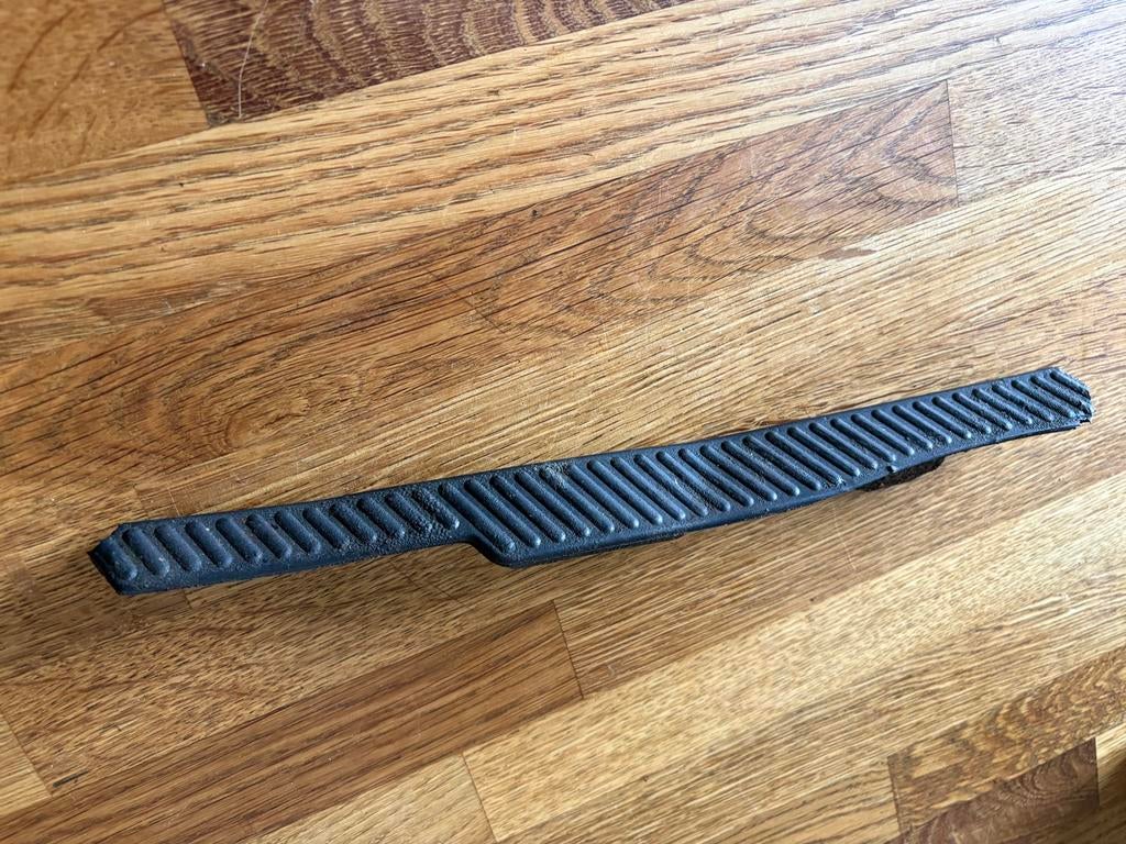 Baguettes plastique de longeron (marche pieds) MBK 51, Ophalen of Verzenden, Zo goed als nieuw