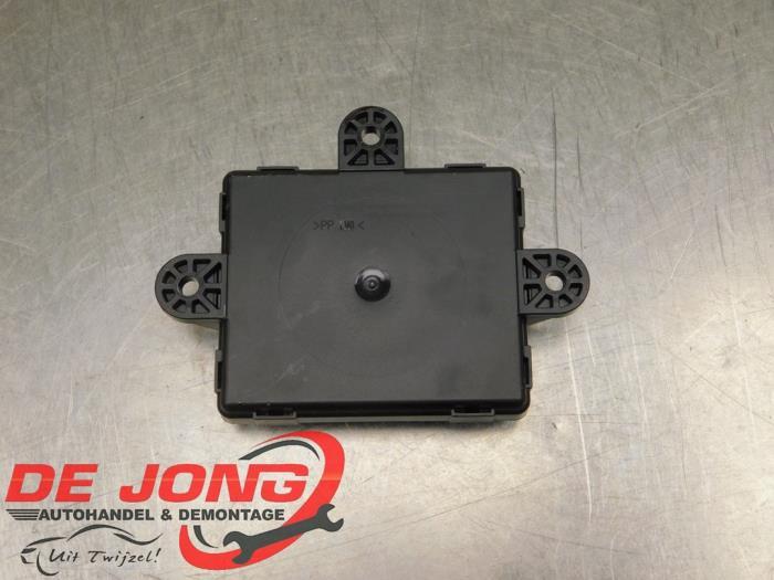 Module verrouillage central des portes d'un Ford Kuga, -, 3 mois de garantie, -, -