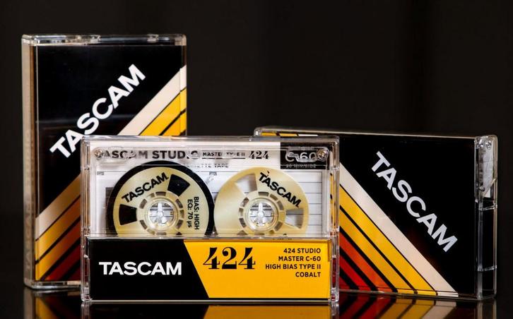 Tascam 424 STUDIO MASTER Tapes, Cd's en Dvd's, Cassettebandjes, Nieuw in verpakking, 2 t/m 25 bandjes, Ophalen of Verzenden