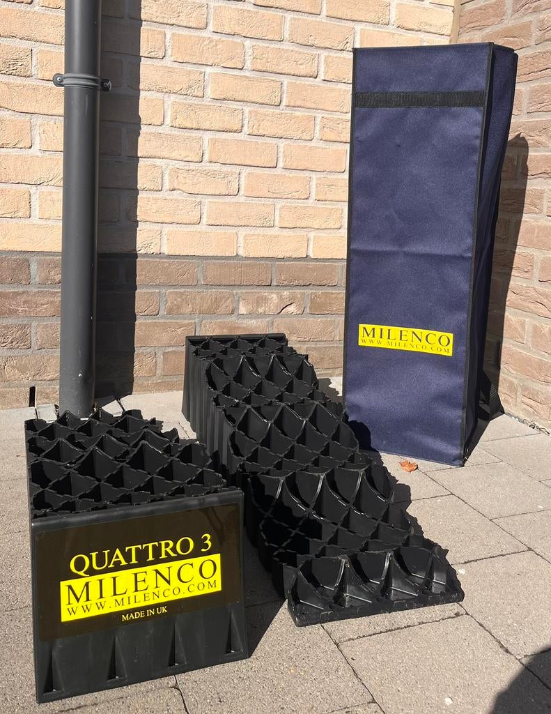 Oprijblokken Milenco Quattro 3, Ophalen, Zo goed als nieuw