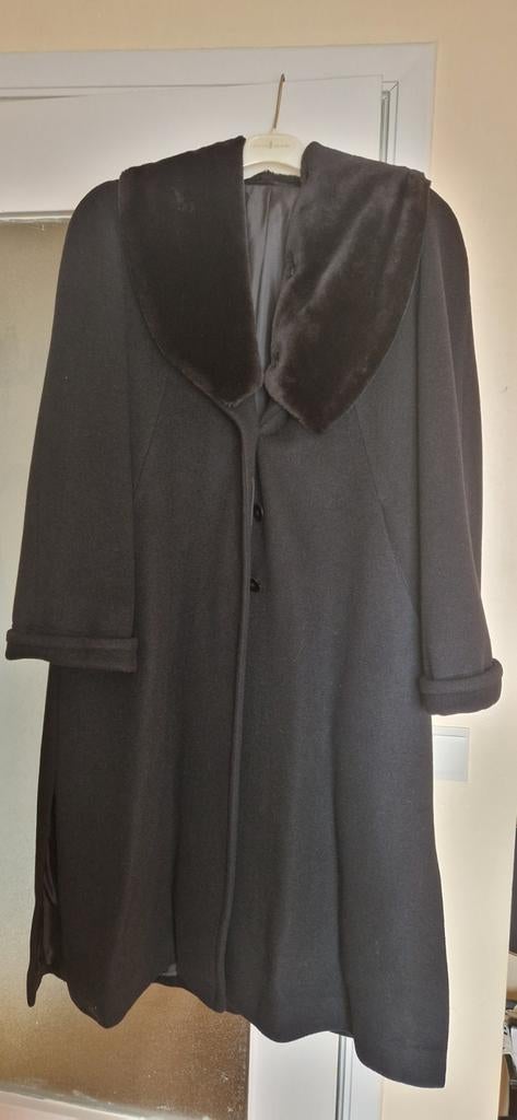 Manteau femme, Enlèvement