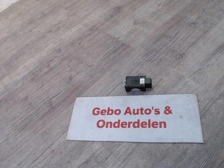 ANTENNE VERSTERKER Volkswagen Golf VI (5K1), Auto-onderdelen, Overige Auto-onderdelen, Volkswagen, Gebruikt