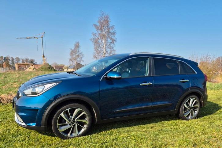 Kia Niro Executive Line Hybride met 100 000km, Autos, Kia, Particulier, Niro, ABS, Caméra de recul, Régulateur de distance, Airbags