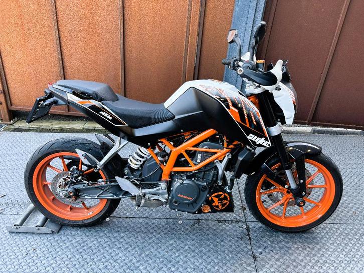 Duke 390 ABS permis A2 2016 11043km gar 1,2,3ans jhb, Motoren, Motoren | KTM, Bedrijf, Overig, 12 t/m 35 kW, 1 cilinder, Minimaal motorrijbewijs A2