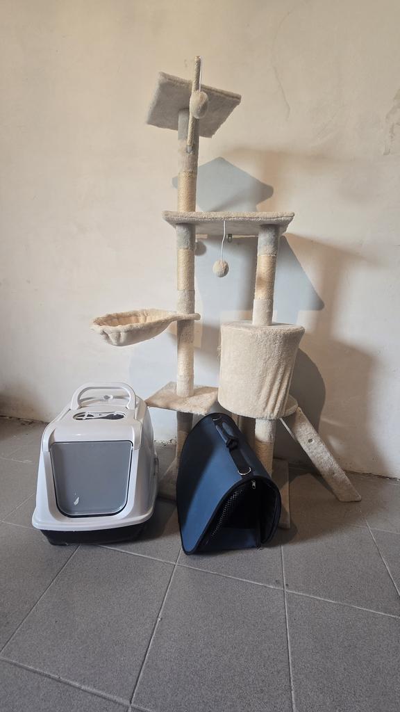 Krabpaal heel weinig gebruikt, kattenbak en reistas, Animaux & Accessoires, Meubles griffoirs pour chats, Enlèvement, Comme neuf