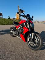 Ducati Diavel V4 Red, Motoren, Particulier