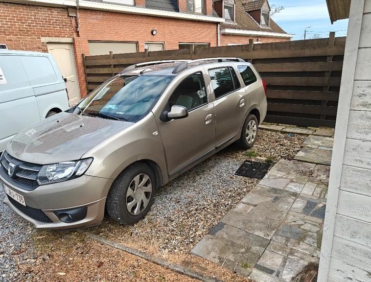 Dacia stationwagen auto break koffer klapdeksel en trekhaak, Auto's, Dacia, Bedrijf, Logan MCV, Trekhaak, Benzine, Euro 5, Break