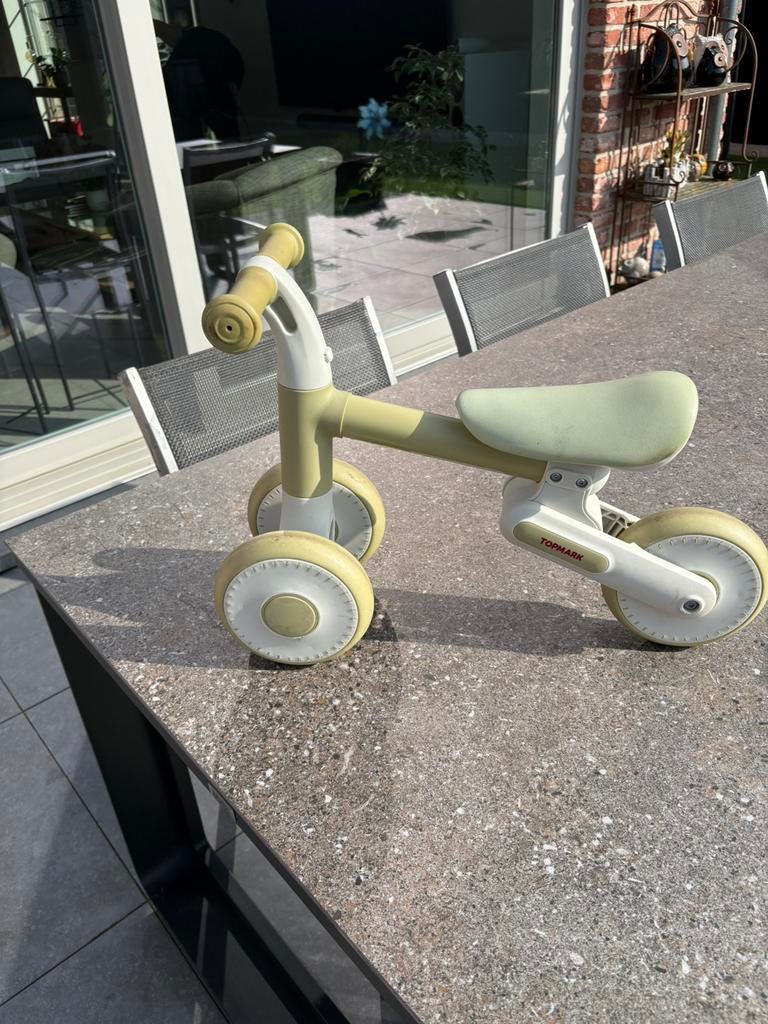 Kinderfietsje, Ophalen, Zo goed als nieuw