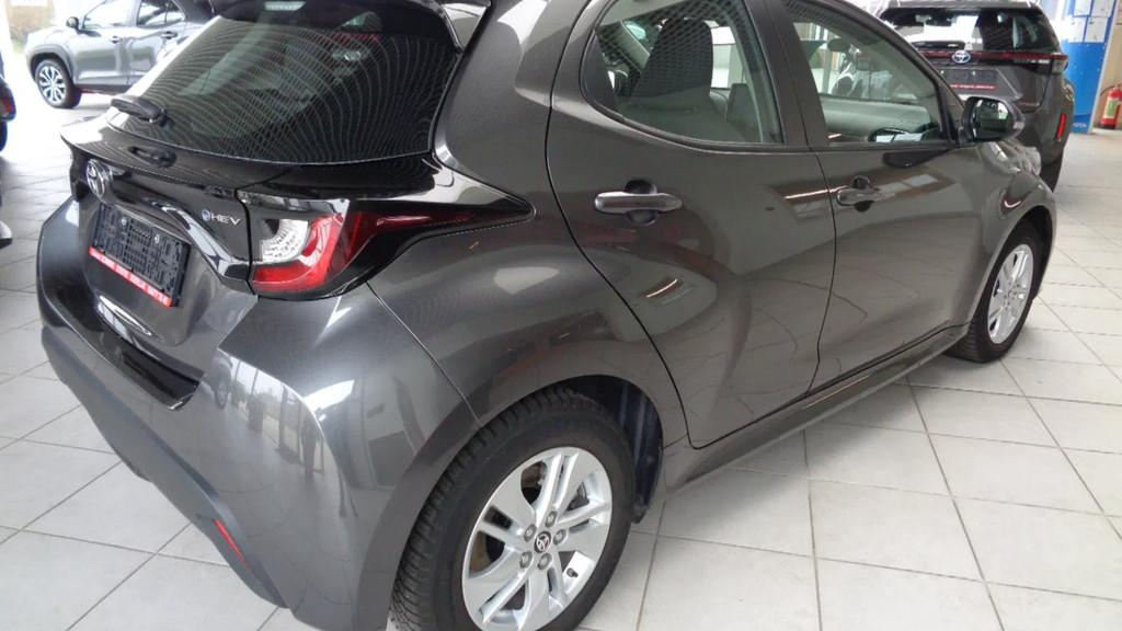 Toyota Yaris DYNAMIC HYBRIDE (automatique), Autos, Toyota, Achat, Euro 6, Carnet d'entretien, Noir