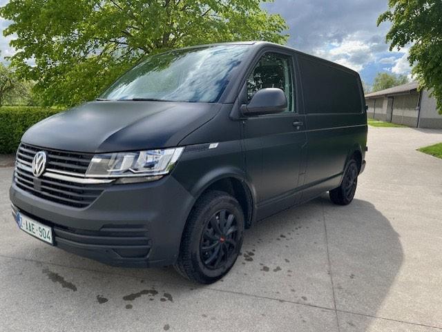 Volkswagen Transporter T6.1 2.0 diesel MET 33.000km EN navi, Autos, Euro 6, Entreprise, 3 places, Noir