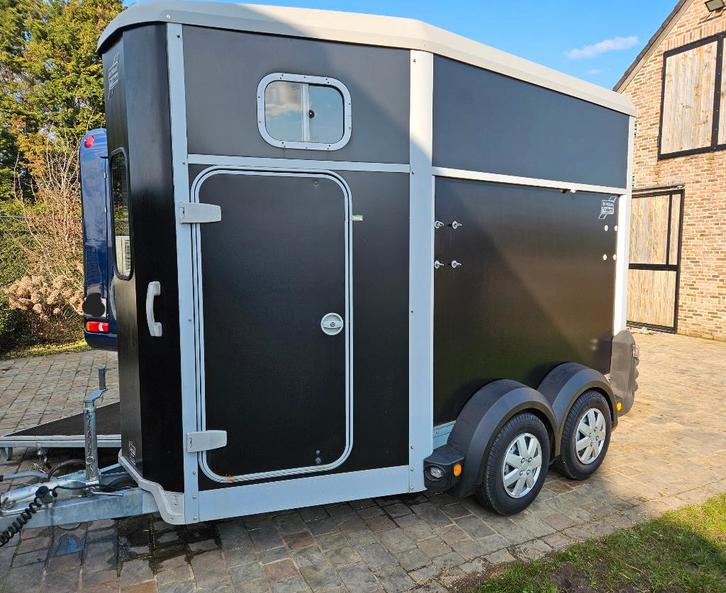 Ifor Williams HB506, Dieren en Toebehoren, Paarden en Pony's | Trailers en Aanhangwagens, Gebruikt, 2-paards trailer, Aluminium
