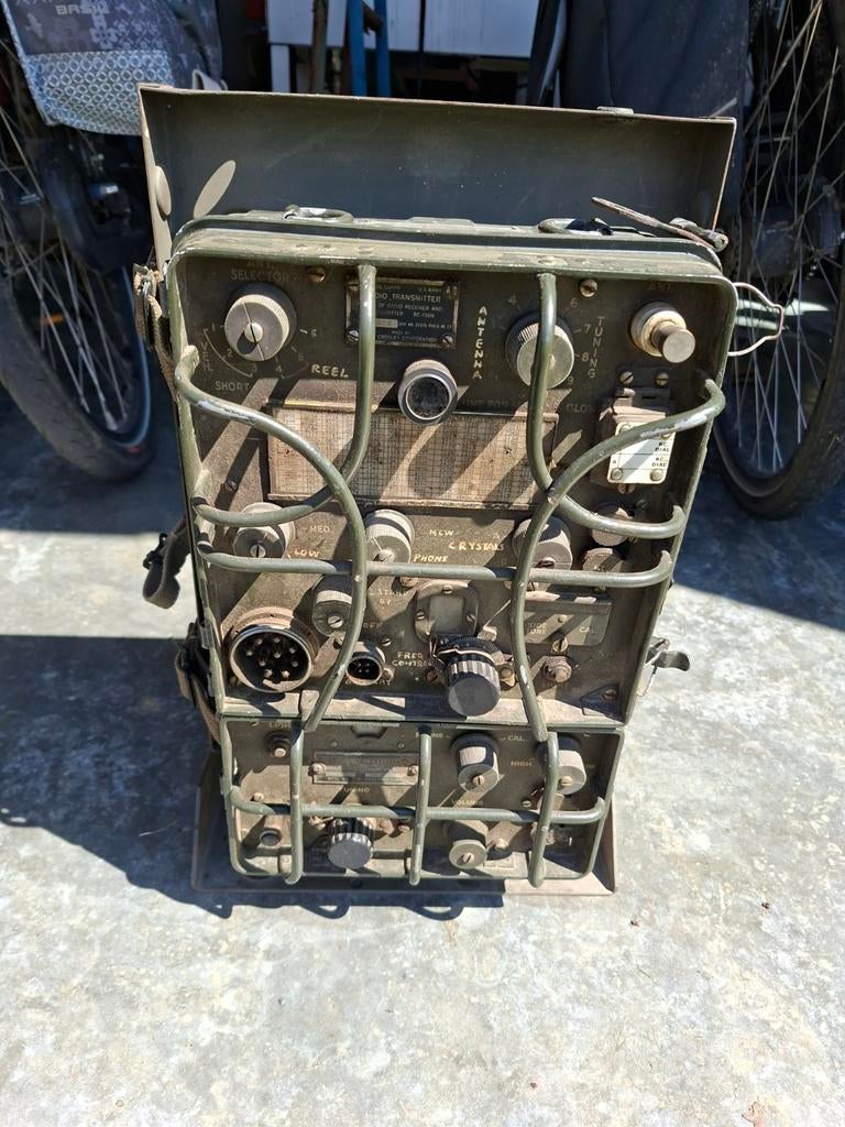 Radio set, Collections, Objets militaires | Seconde Guerre mondiale, Enlèvement