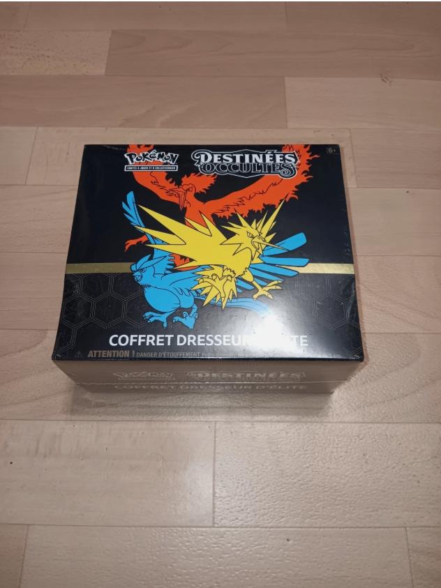 ETB DESTINEES OCCULTES 2018 (echange), Hobby & Loisirs créatifs, Enlèvement, Neuf, Booster box, Foil