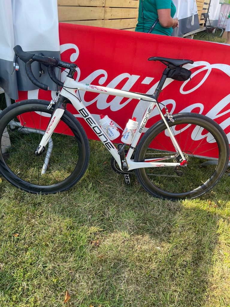 Velo de course full carbonne, Enlèvement, Utilisé, Carbone