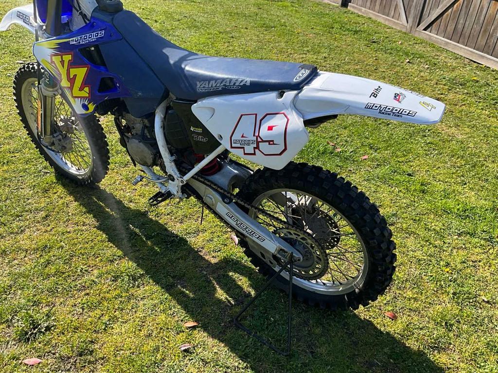 Moto de motocross Yamaha YZ1, Entreprise, Autre