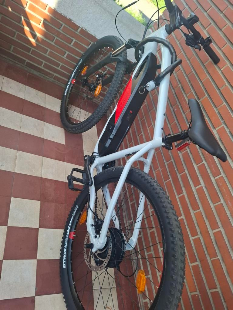 E-st 100 rockrider  elektrische fiets 400w motor 250 begrenz, Vélos & Vélomoteurs, Vélos électriques, Enlèvement, Comme neuf, 50 km par batterie ou plus