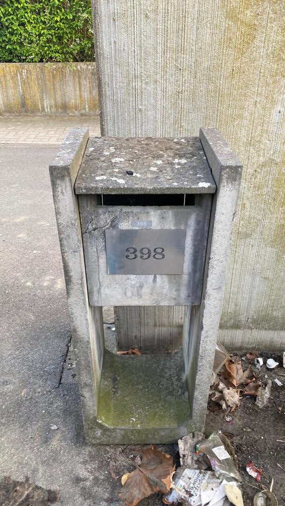 Gratis brievenbus, Ophalen, Gebruikt, Hardsteen, Staande brievenbus