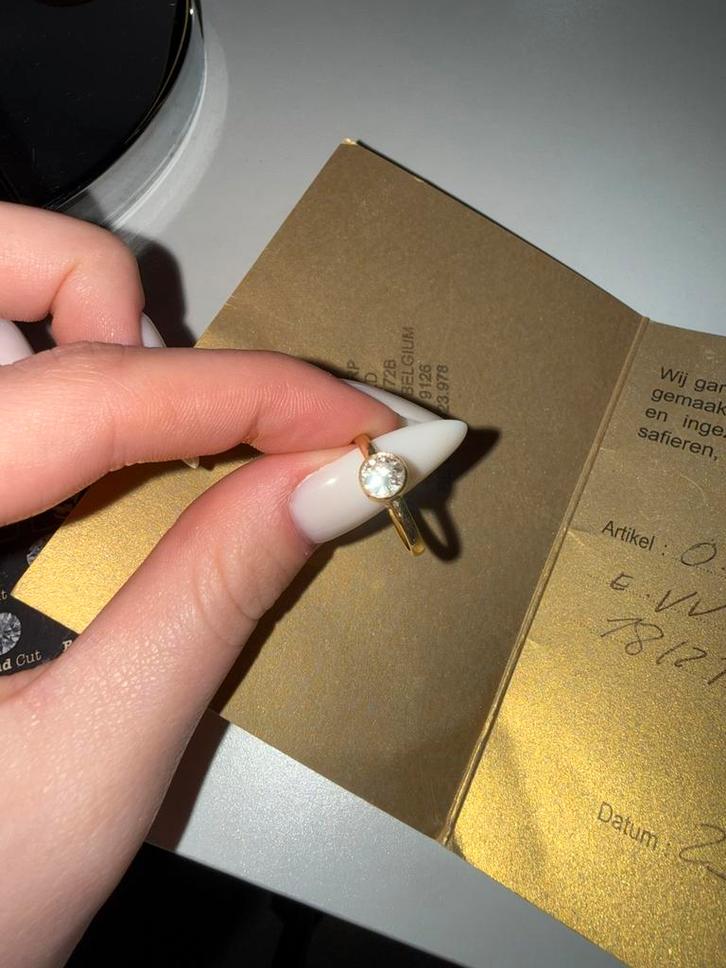 Goud 18 karaat, Handtassen en Accessoires, Ringen, Zo goed als nieuw, Goud, Ophalen of Verzenden