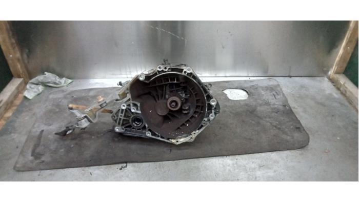Boîte de vitesse d'un Opel Corsa, Autos : Pièces & Accessoires, Transmission & Accessoires, Opel, Utilisé, 3 mois de garantie
