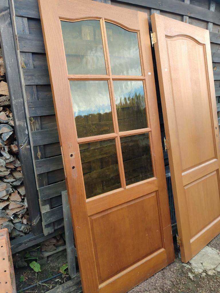 Deur van massief eikenhout, Ophalen