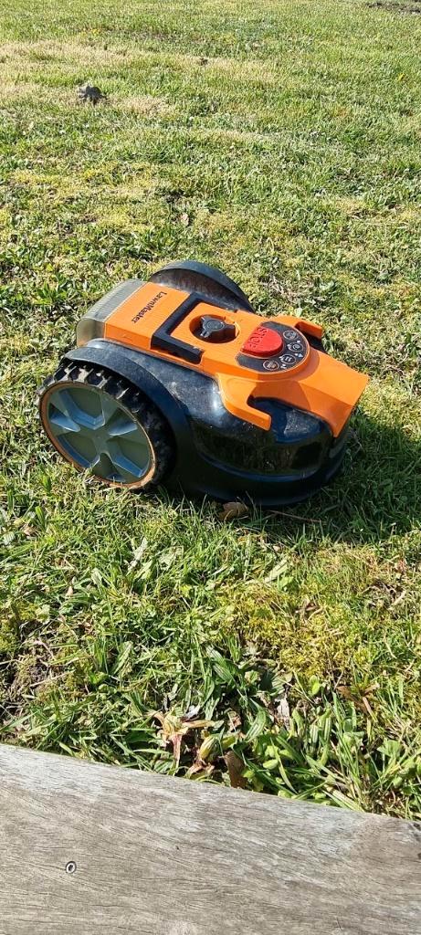 Robotmaaier LawnMaster OcuMow VBRM16 – zonder draad, Tuin en Terras, Robotmaaiers, Gebruikt, Ophalen