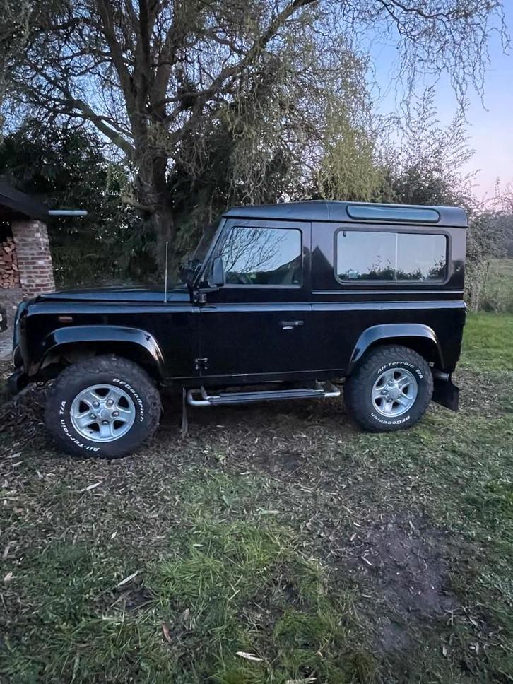 DEFENDER LAND ROVER td5, Autos, Land Rover, Particulier, 4x4, Jantes en alliage léger, Attache-remorque, Defender, Diesel, SUV ou Tout-terrain