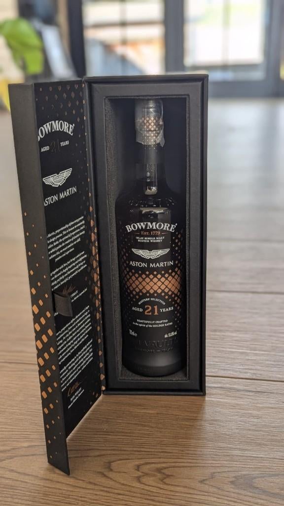 Bowmore Aston Martin 21 ans, Collections, Vins, Neuf, Pleine, Enlèvement ou Envoi