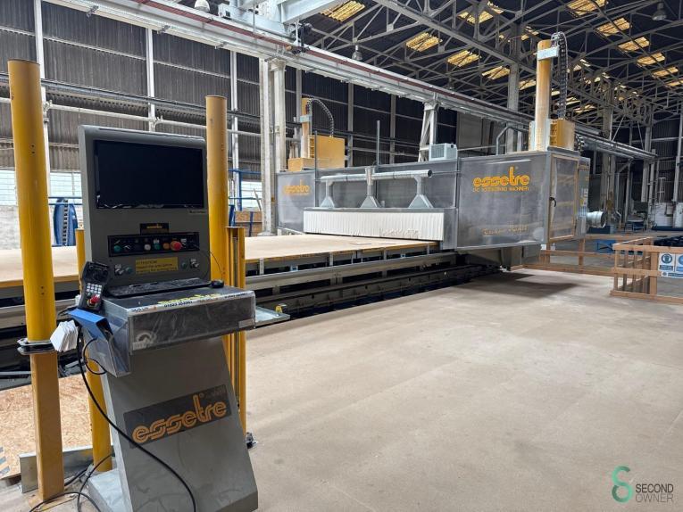 Essetre Techno Wall 2165A, Articles professionnels, Machines & Construction | Travail du bois