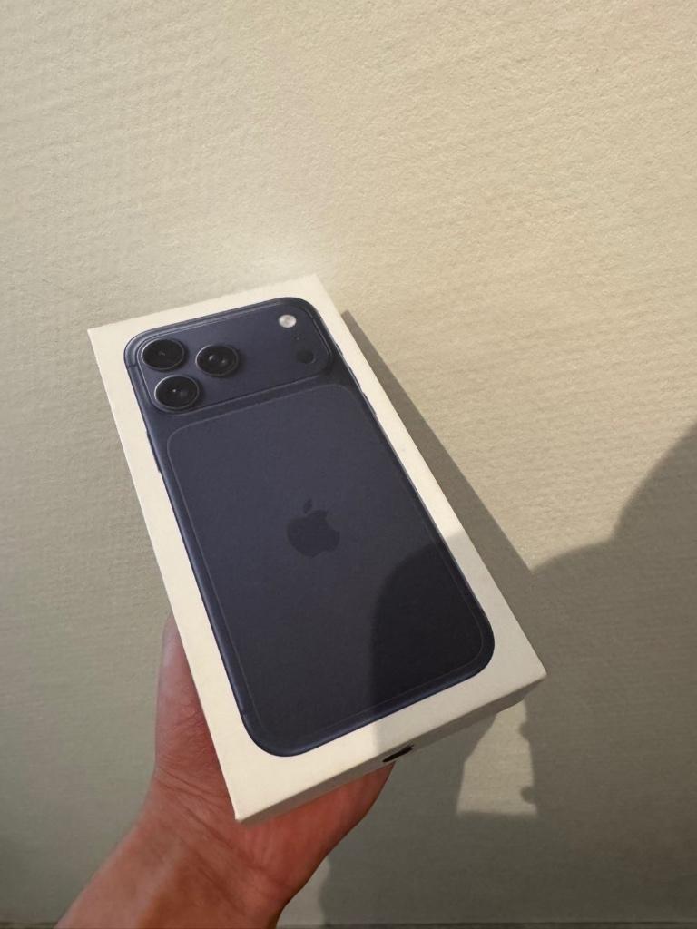 Iphone 17pro max 2tb, Télécoms, Neuf, IPhone 17, Enlèvement ou Envoi, Autres matériaux