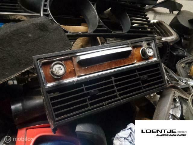 Kachelpaneel met asbak BMW 2.5 / 2.8 / 3.0 E3 ('74-'78), Enlèvement ou Envoi, Utilisé