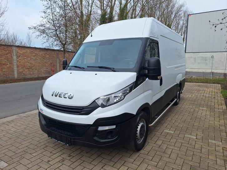 Iveco Daily 2.3HPI  | 111dkm | Camera | Airco | BTW, Auto's, Bestelwagens en Lichte vracht, Bedrijf, Te koop, ABS, Achteruitrijcamera