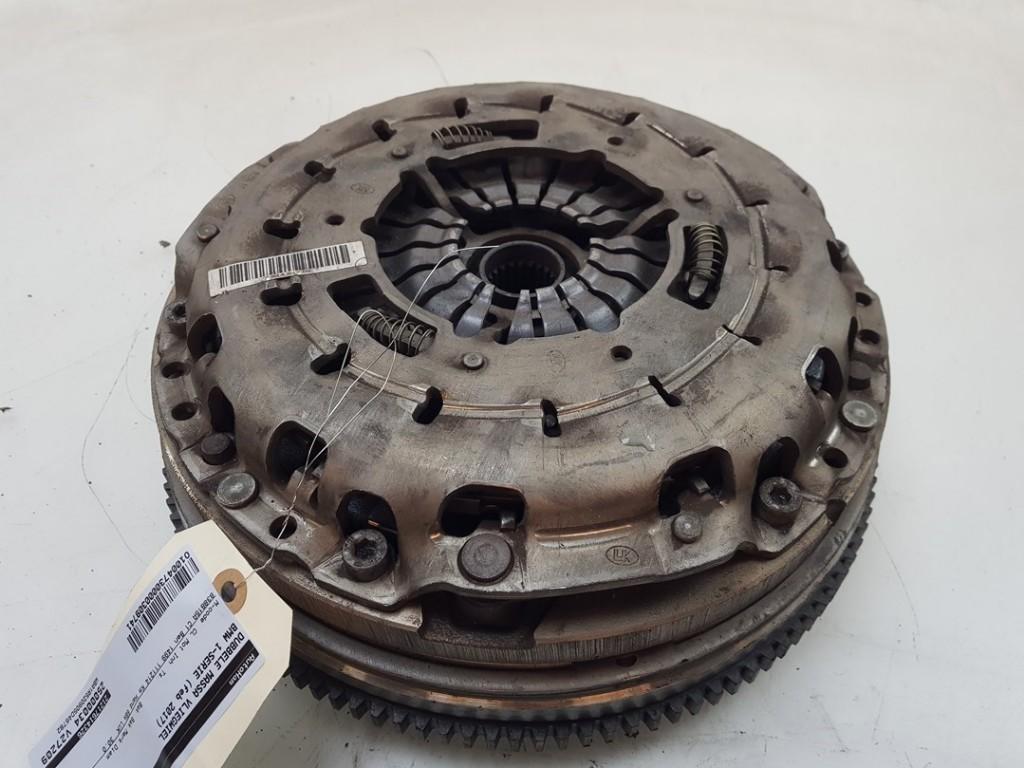 VOLANT MOTEUR BI-MASSE BMW 1 serie (F20) (01-2010/06-2019), Autos : Pièces & Accessoires, Utilisé, BMW