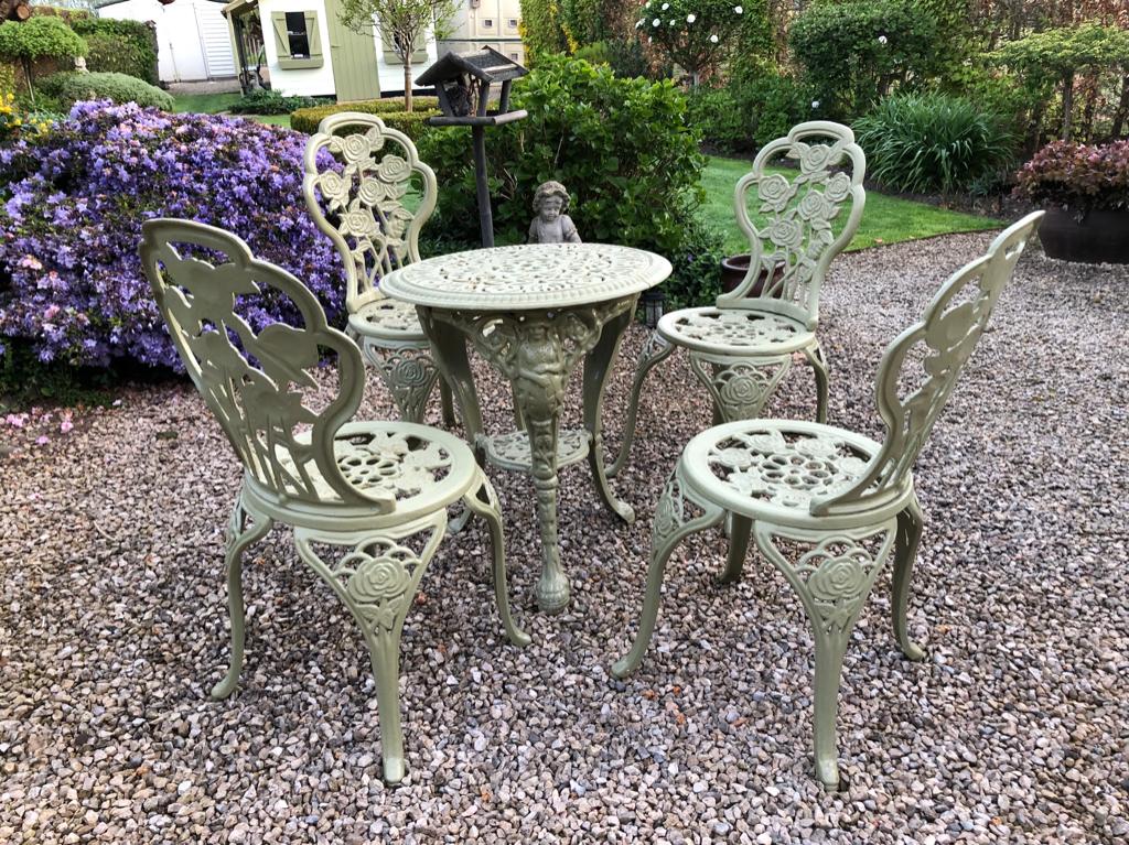Brocant smeedijzeren tuinset, Ophalen, Zo goed als nieuw, Bijzettafel, Tuinset