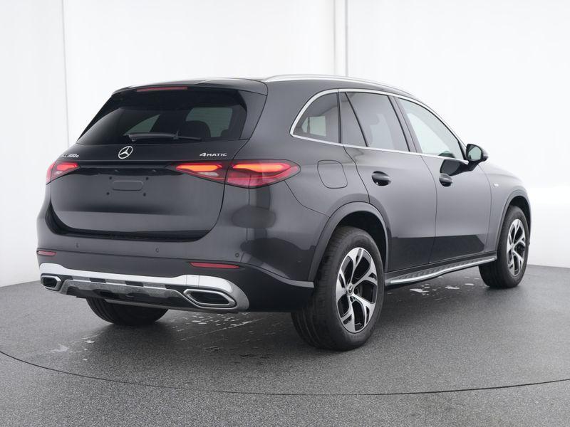 Mercedes-Benz GLC-klasse 300 e 4MATIC SUV Luxury Line | Pano, 177 g/km, Stof, Gebruikt, Zwart