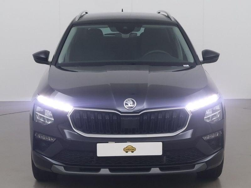 Skoda Kamiq 1.0 tsi selection 116 AT, Auto's, Skoda, Automaat, Zwart, Bedrijf, 5 zetels