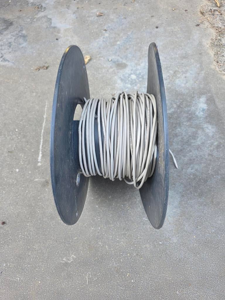 Verschillende elektriciteits kabels, Doe-het-zelf en Bouw, Elektriciteit en Kabels, Ophalen