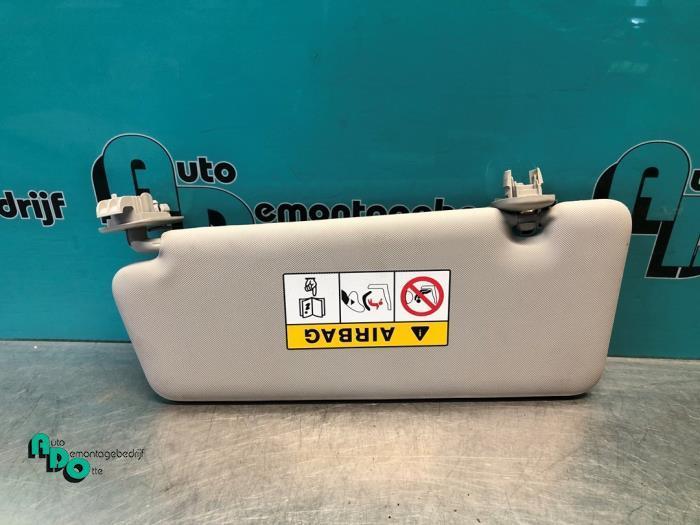 Pare-soleil d'un Renault Clio (Clio 4 12-), Autos : Pièces & Accessoires, Habitacle & Garnissage, Renault, Utilisé, 3 mois de garantie