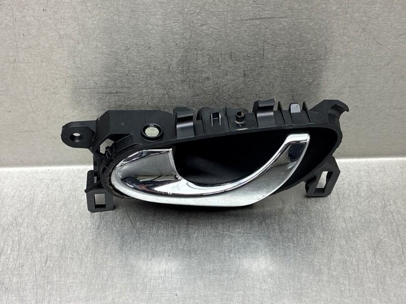 PORTIERGREEP BUITEN LINKS VOOR Pulsar (C13) (|806714EA|), Gebruikt, Dhr. M. Roggen, Voor, Marinus@Japoto.nl