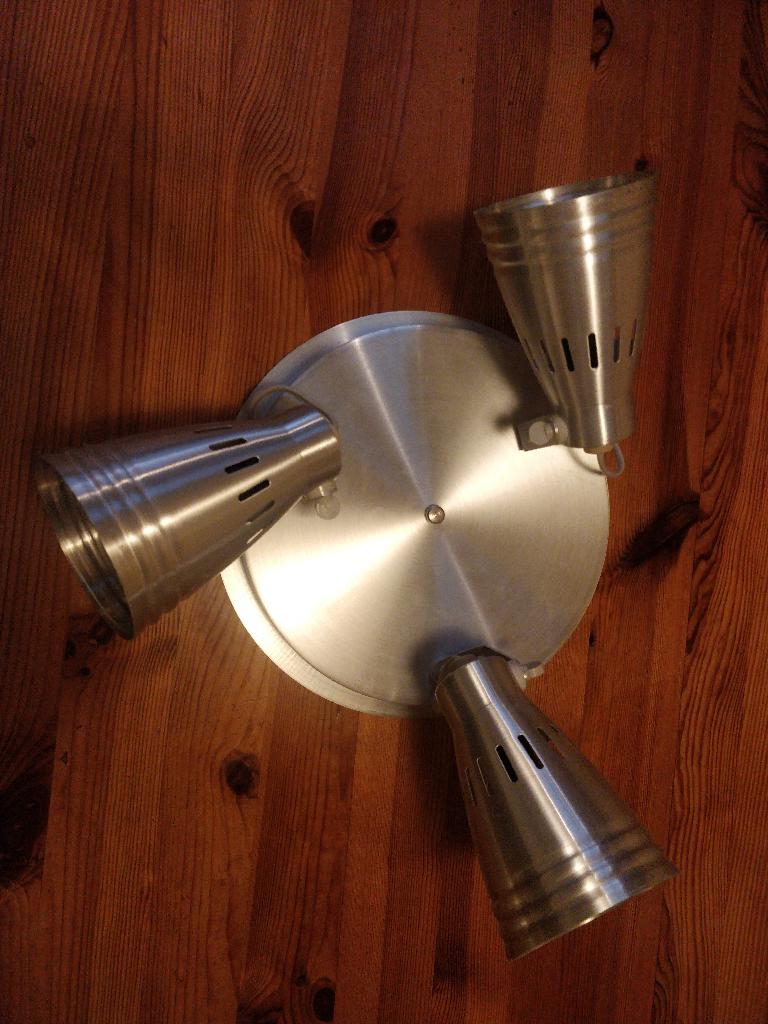 Aluminium plafondlamp (2), Huis en Inrichting, Lampen | Plafondlampen, Gebruikt, Ophalen