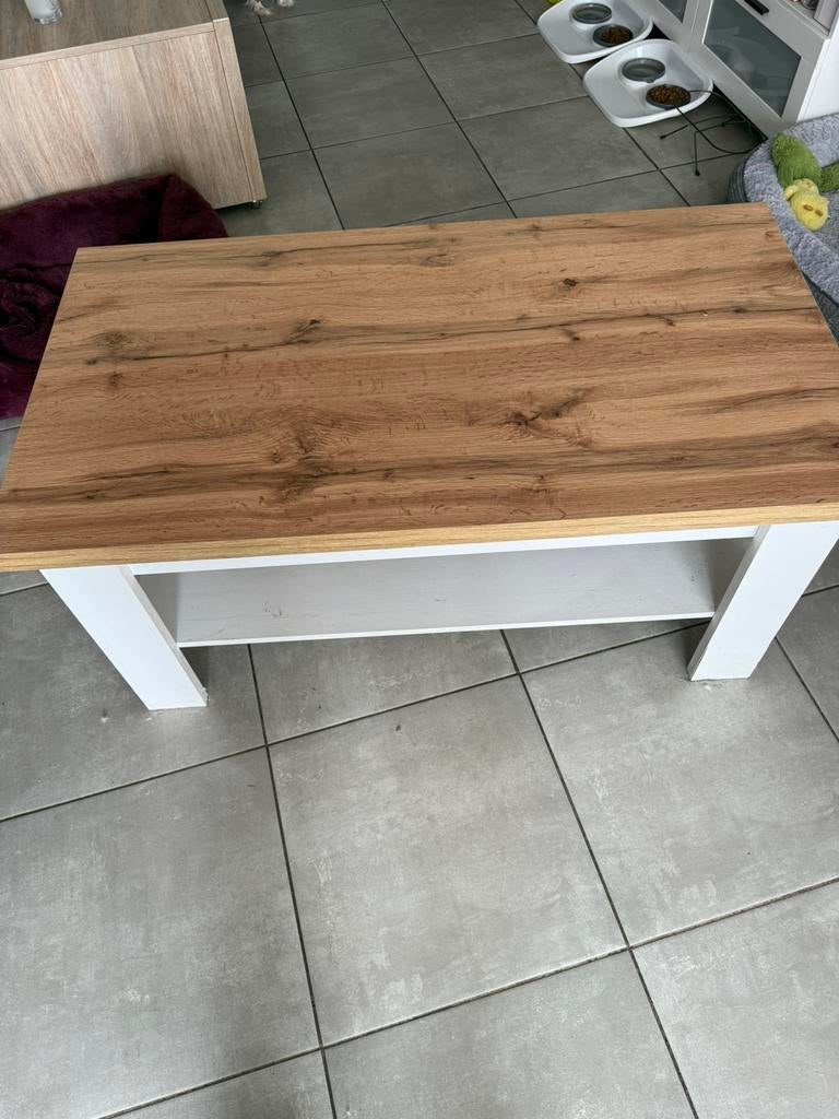 Mooie salontafel te Nazareth., Ophalen