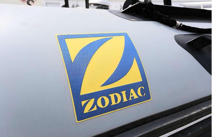 Zodiac logo om te lijmen op boot (NIEUW) blauw, Sports nautiques & Bateaux, Accessoires & Entretien, Neuf, Autres types, Enlèvement ou Envoi