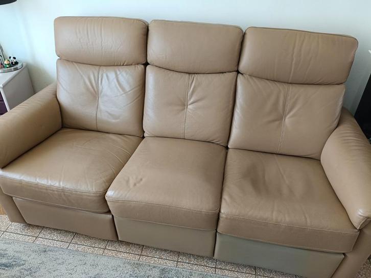 Canapé 3 places cuir. Avec un relax couleur taupe, Huis en Inrichting, Zetels | Zetels, Leer, Ophalen
